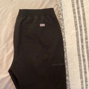 Figs yola skinny scrub pants